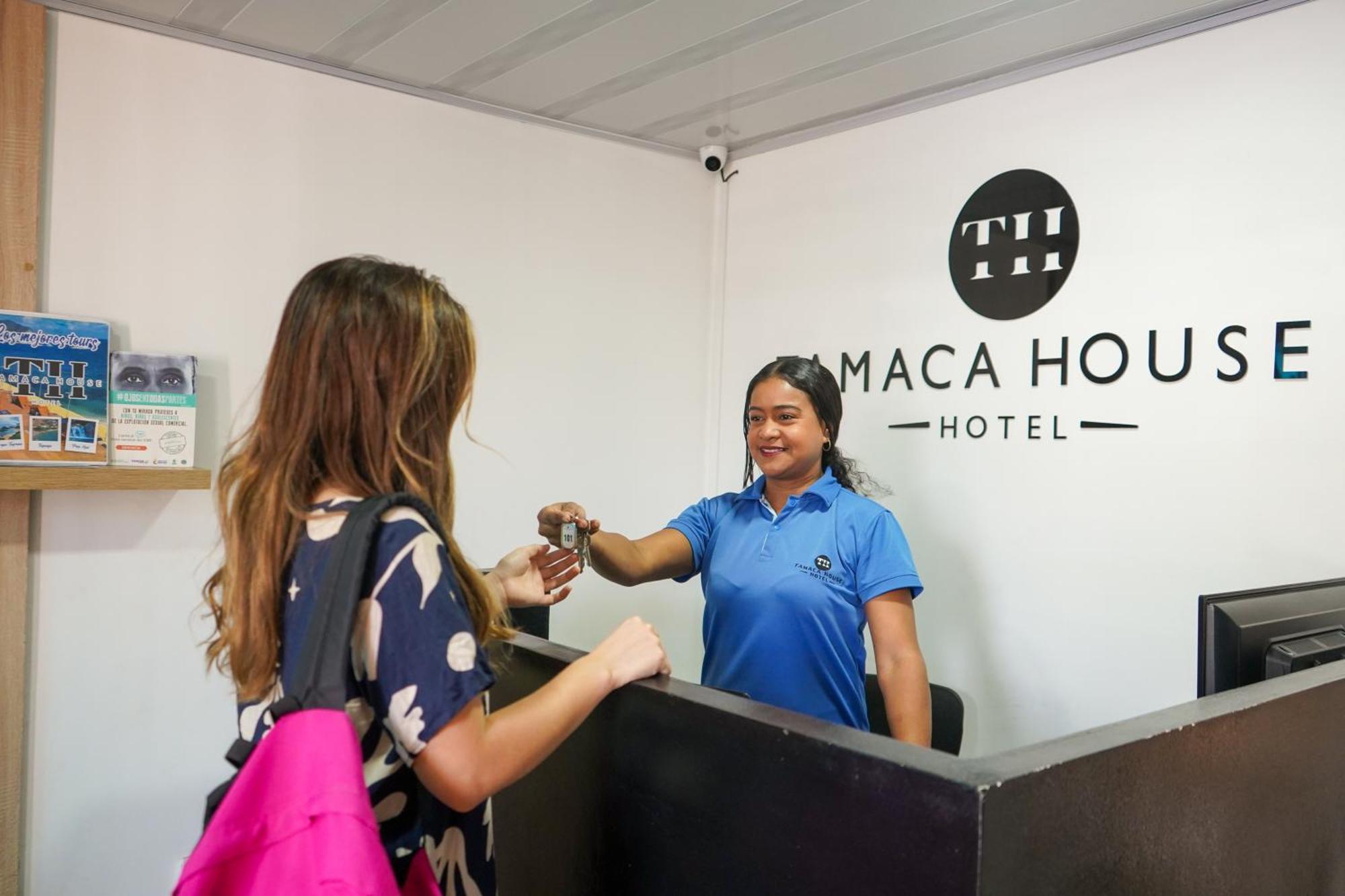 Hotel Tamaca House Puerto de Gaira Exterior photo